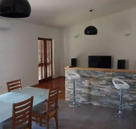 Marijo Apartment