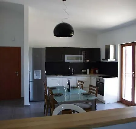 Marijo Apartment *